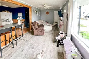 516 W 10th St, Ashland, OH 44805 - Photo 2