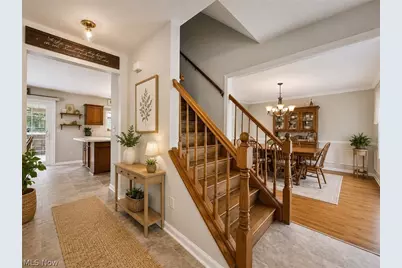 2121 Laurel Lane, Streetsboro, OH 44241 - Photo 2