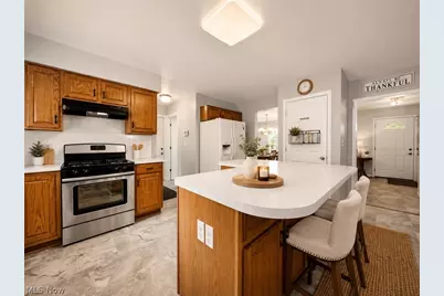 2121 Laurel Lane, Streetsboro, OH 44241 - Photo 4