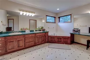 6506 Forestwood St NW, Canton, OH 44718 - Photo 24