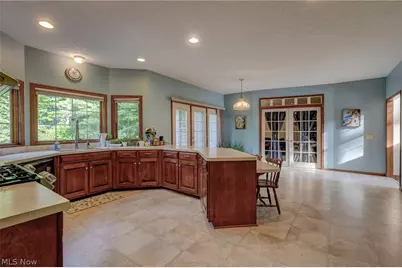 6506 Forestwood Street NW, Canton, OH 44718 - Photo 10