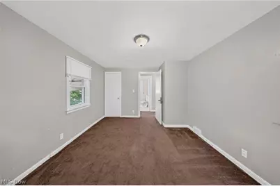 378 Hillwood Drive, Akron, OH 44320 - Photo 20