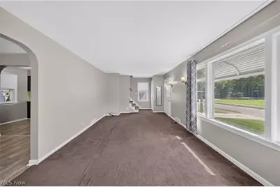 378 Hillwood Drive, Akron, OH 44320 - Photo 6