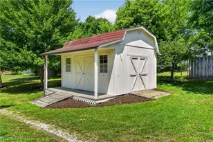 12757 Chamberlain Rd, Aurora, OH 44202 - Photo 38