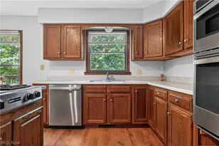 12757 Chamberlain Rd, Aurora, OH 44202 - Photo 6