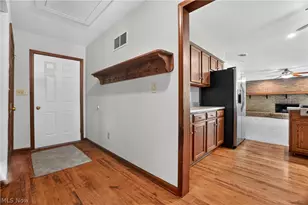 12757 Chamberlain Rd, Aurora, OH 44202 - Photo 16