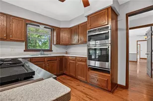 12757 Chamberlain Rd, Aurora, OH 44202 - Photo 14