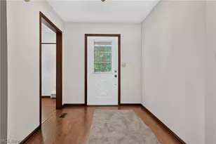 12757 Chamberlain Rd, Aurora, OH 44202 - Photo 2