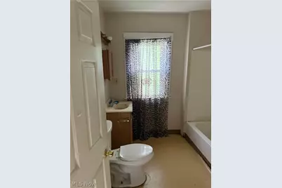 663 E 115th Street, Loveland, OH 44108 - Photo 12