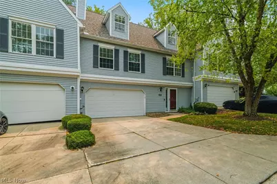 3324 Brookside Lane, Cuyahoga Falls, OH 44223 - Photo 2