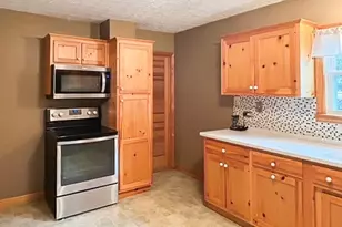 110 Railroad St, LaGrange, OH 44050 - Photo 6