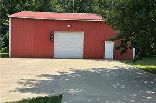 110 Railroad St, LaGrange, OH 44050 - Photo 4