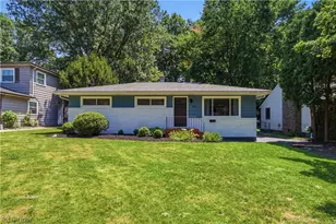 3085 Englewood Dr, Stow, OH 44224 - Photo 1