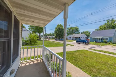 1613 Lakeview Avenue, Lorain, OH 44053 - Photo 2
