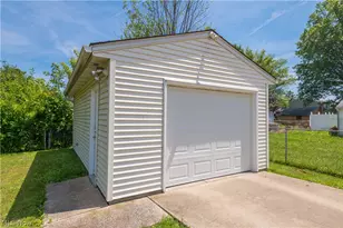 1613 Lakeview Ave, Lorain, OH 44053 - Photo 30