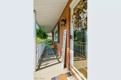 1648 Plymouth Knoll Avenue NW, Massillon, OH 44646 - Photo 4