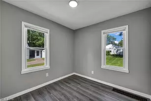 1291 Hardesty Blvd, Akron, OH 44320 - Photo 10