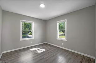 1291 Hardesty Blvd, Akron, OH 44320 - Photo 12