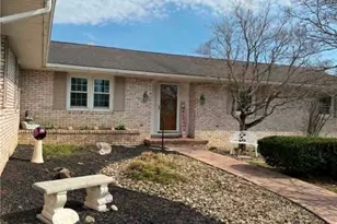 354 Mound Rd, Duncan Falls, OH 43734 - Photo 4