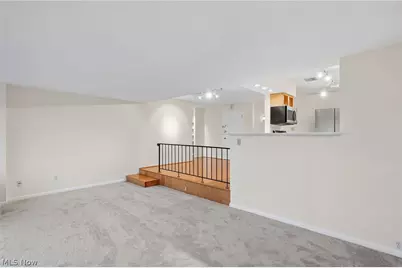 12900 Lake Avenue #811, Oakwood, OH 44107 - Photo 16