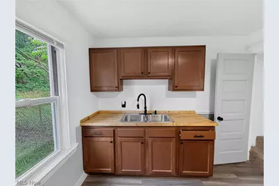 9705 Orleans Avenue, Loveland, OH 44105 - Photo 6