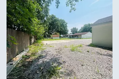 9849 Bright Drive, Windham, OH 44288 - Photo 32