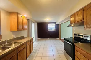 9849 Bright Dr, Windham, OH 44288 - Photo 8