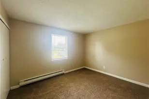 9849 Bright Dr, Windham, OH 44288 - Photo 16