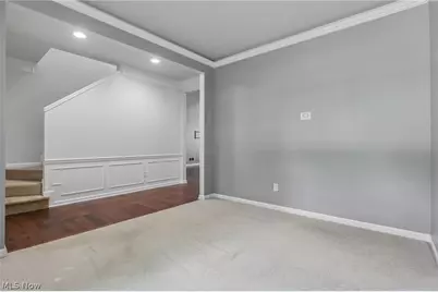 106 Rotili Lane, Akron, OH 44321 - Photo 4