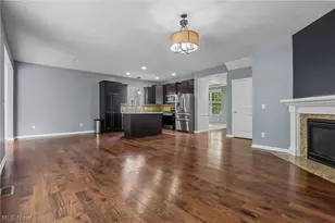 106 Rotili Lane, Akron, OH 44321 - Photo 8