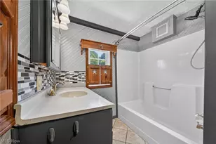 32 Water St, Geneva, OH 44041 - Photo 18