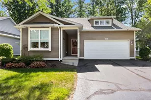 1990 Buckingham Dr, Avon, OH 44011 - Photo 2