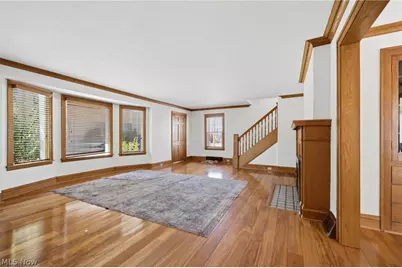 1415 Blossom Park Avenue, Oakwood, OH 44107 - Photo 6