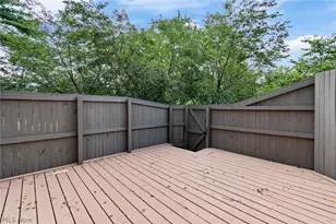 174 St Clair Dr, Akron, OH 44307 - Photo 22
