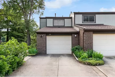 174 St. Clair Drive, Akron, OH 44307 - Photo 2