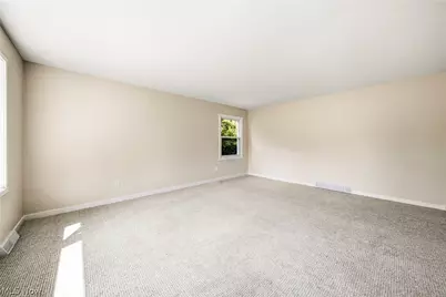 17911 Snyder Road, Chagrin Falls, OH 44023 - Photo 6