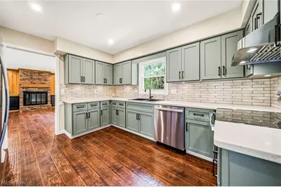 17911 Snyder Road, Chagrin Falls, OH 44023 - Photo 14