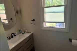 1121 Doralee Dr, Mogadore, OH 44260 - Photo 12