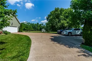 1807 Smith Kramer St NE, Hartville, OH 44632 - Photo 8