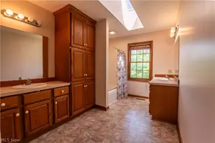 1807 Smith Kramer St NE, Hartville, OH 44632 - Photo 36