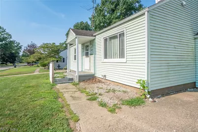 333 19th Street NE, Massillon, OH 44646 - Photo 2