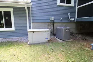 149 Lowrie Blvd, Northfield, OH 44067 - Photo 8