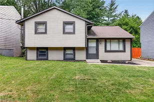 6500 Rosebelle Ave, North Ridgeville, OH 44039 - Photo 2
