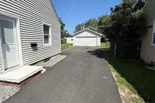 29810 Bruce Dr, Willowick, OH 44095 - Photo 16