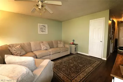 1025 Jackson Street, Vermilion, OH 44089 - Photo 2