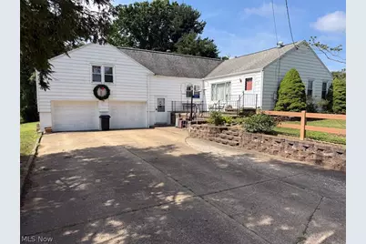 3815 Hazelbrook Street SW, Massillon, OH 44646 - Photo 1