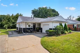 514 6th St NW, North Canton, OH 44720 - Photo 2