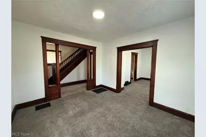 42 Paris Avenue, Akron, OH 44301 - Photo 6