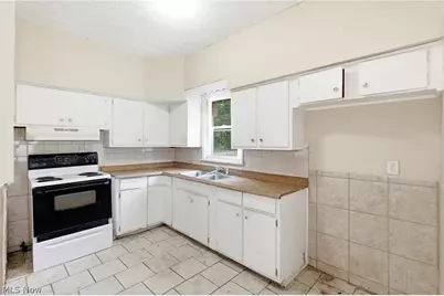 10820 Grantwood Avenue, Loveland, OH 44108 - Photo 18