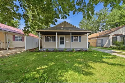 715 S Logan Street, Elyria, OH 44035 - Photo 1